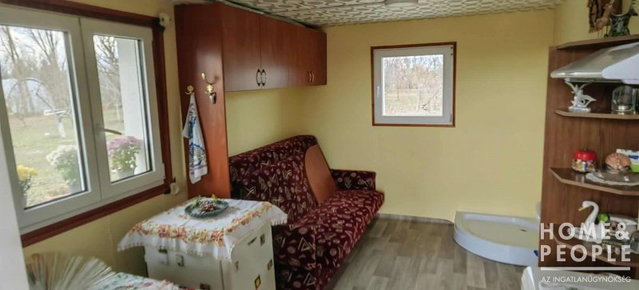 Eladó mezogazdasagi ingatlan, Újszentivánon 17.499 M Ft, 1 szobás