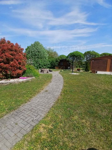 Eladó családi ház, Pétfürdőn 129 M Ft, 4 szobás