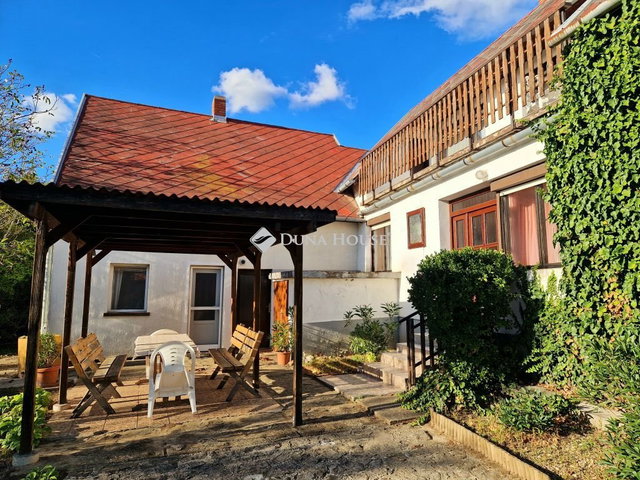 Eladó családi ház, Gyenesdiáson, Hunyadi közben 109.9 M Ft