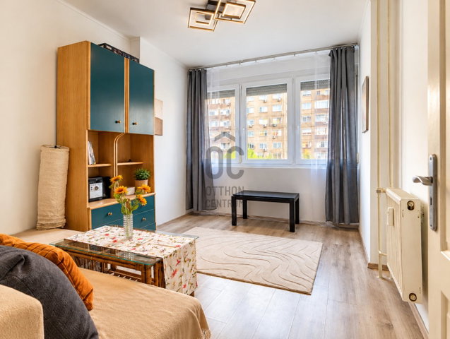 Eladó panellakás, Budapesten, III. kerületben 99 M Ft, 5 szobás