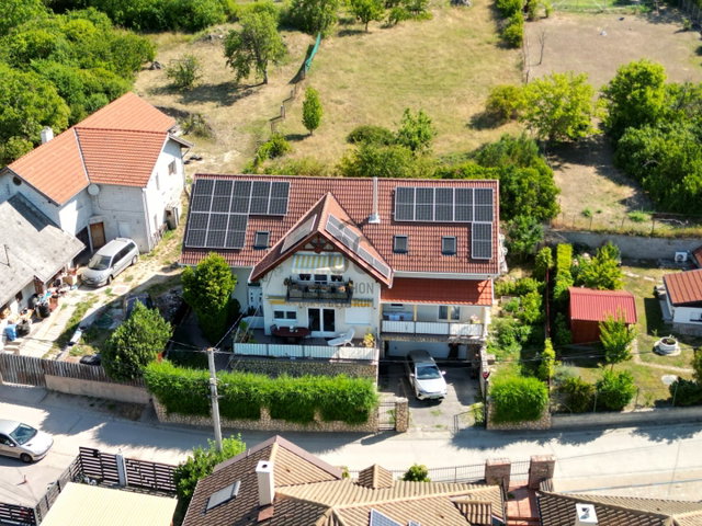 Eladó téglalakás, Biatorbágyon 169.9 M Ft, 4 szobás