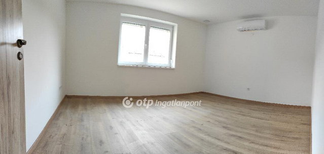Eladó családi ház, Aranyosgadányban 98 M Ft, 6 szobás