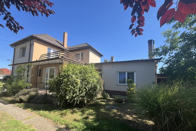 Eladó családi ház, Pilisen 89 M Ft, 4 szobás