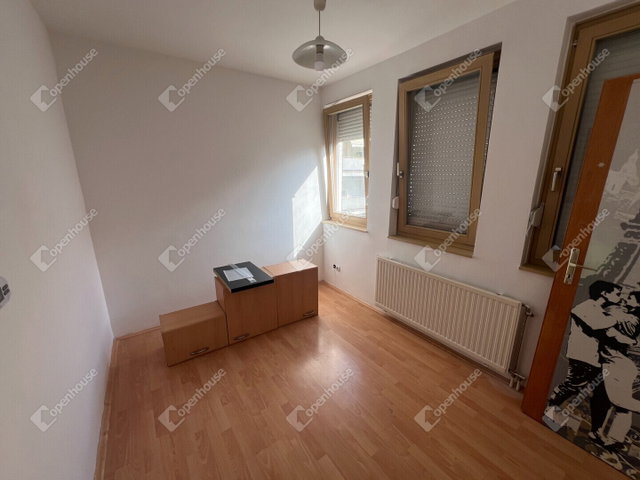 Kiadó téglalakás, albérlet, Sopronban 240 E Ft / hó, 3 szobás