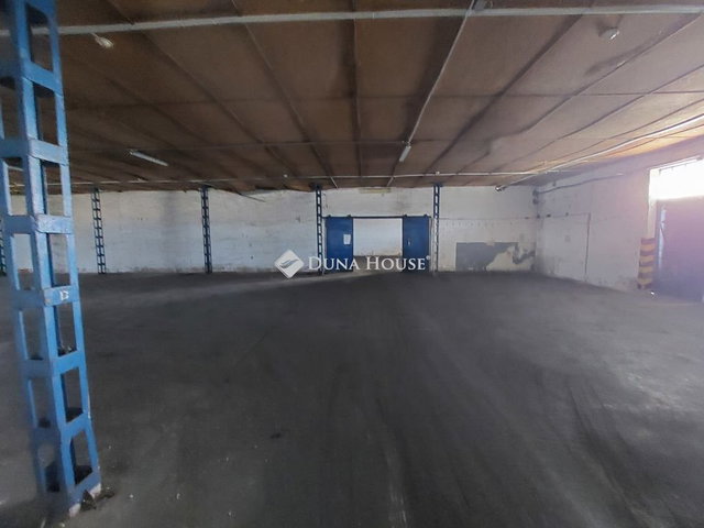 Kiadó ipari ingatlan, Tatabányán, Környei úton 996 E Ft / hó