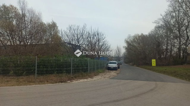 Eladó ipari ingatlan, Sóskúton 750 M Ft / költözzbe.hu