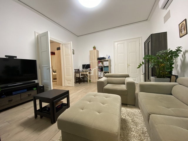 Kiadó téglalakás, albérlet, Szegeden 220 E Ft / hó, 2 szobás