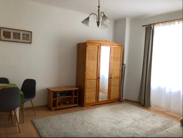 Kiadó téglalakás, albérlet, XI. kerületben, Zenta utcában