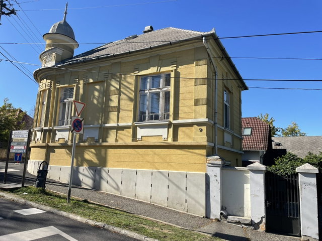 Eladó családi ház, Veszprémben, Kiskőrösi utcában 169.5 M Ft
