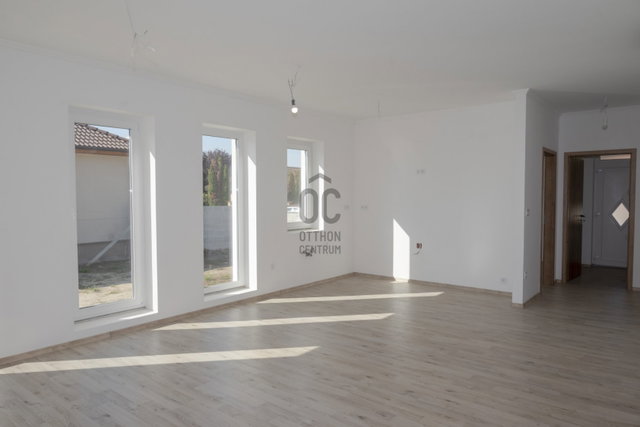 Eladó családi ház, Nyíregyházán 80.99 M Ft, 4 szobás