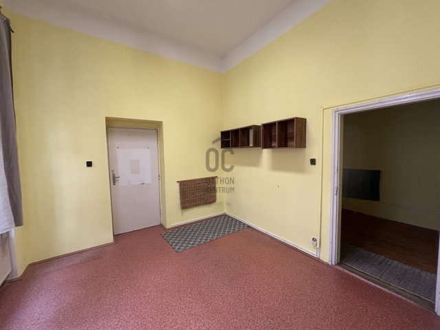 Kiadó iroda, Pécsett 65 E Ft / hó / költözzbe.hu