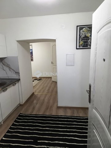 Eladó téglalakás, Budapesten, VII. kerületben 22.5 M Ft