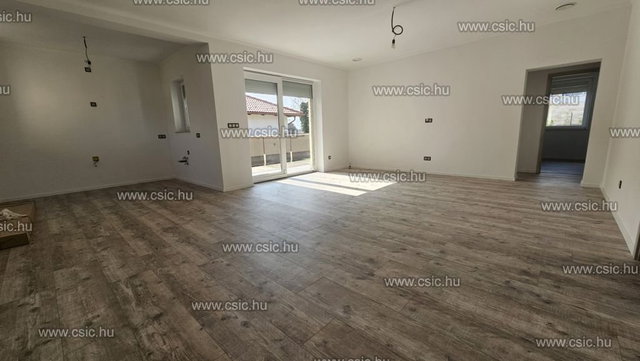 Eladó családi ház, Érden 199.9 M Ft, 5 szobás