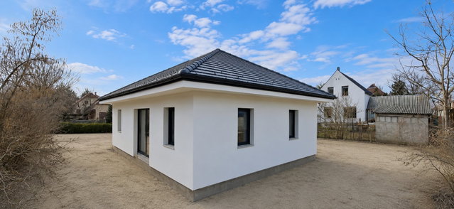 Eladó családi ház, Gödön 99.9 M Ft, 4 szobás