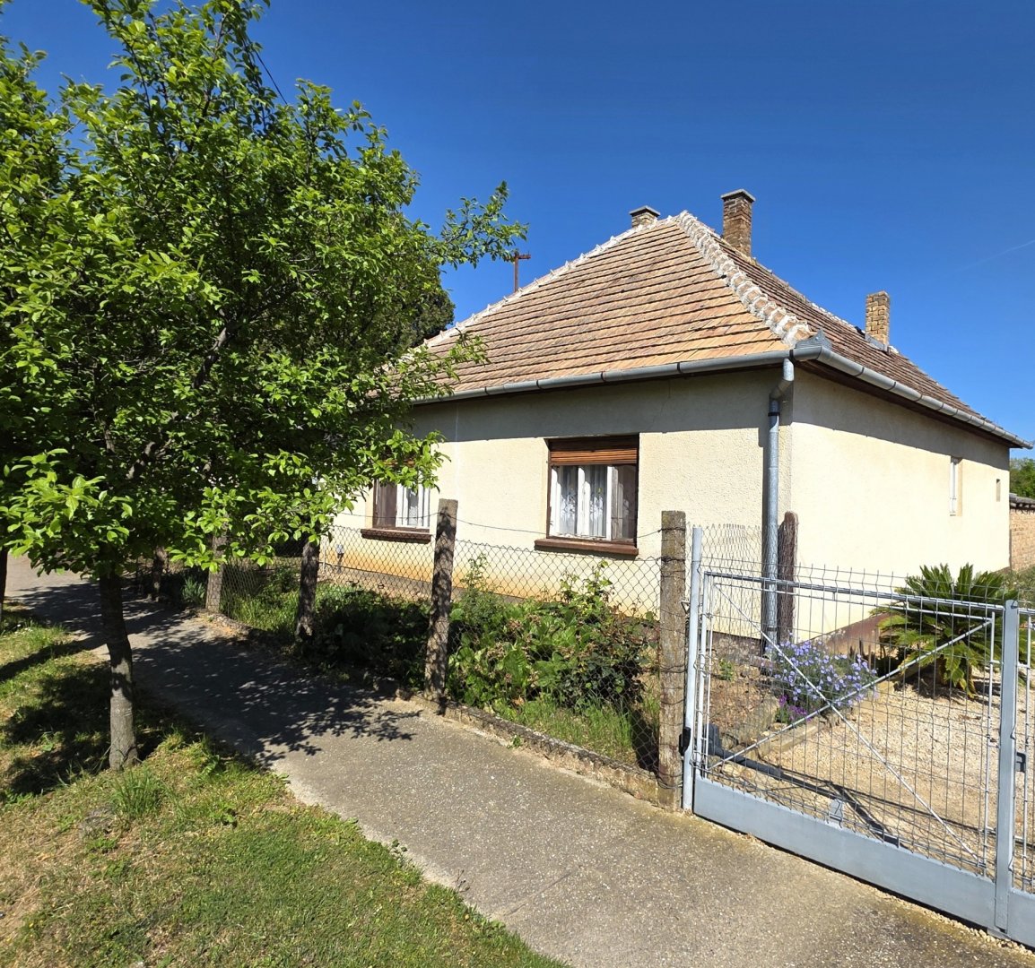 2 bed · 90m² · 47.000.000 ft