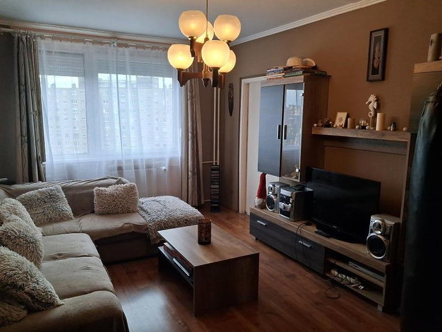 Eladó panellakás, Budapesten, XV. kerületben 71.9 M Ft