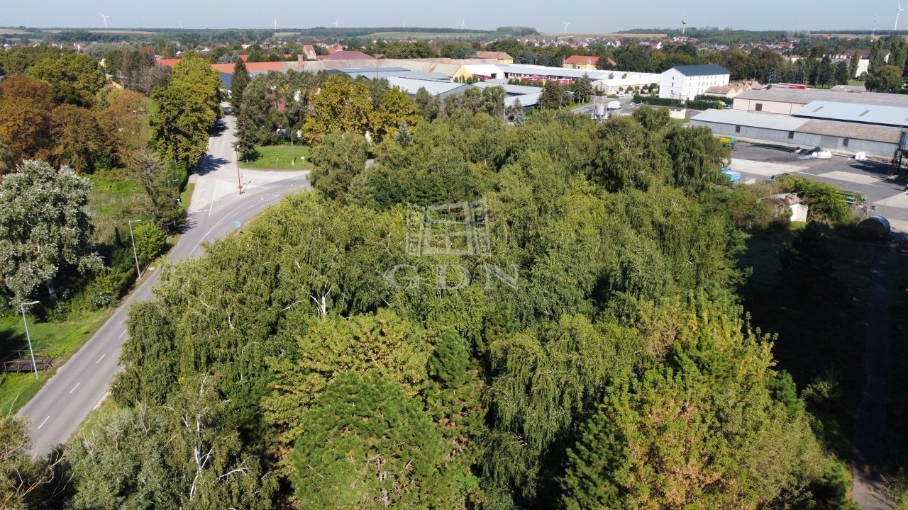 Ipari · 9951 m² · 139.700.000 Ft