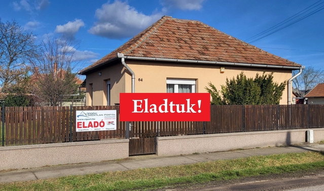 Eladó családi ház, Jászárokszálláson, Rákóczi Ferenc utcában