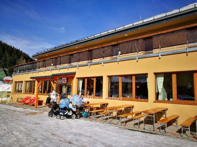 Eladó hotel, Budapesten, V. kerületben 441.444 M Ft