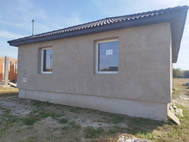 Eladó családi ház, Ongán 65 M Ft, 3 szobás