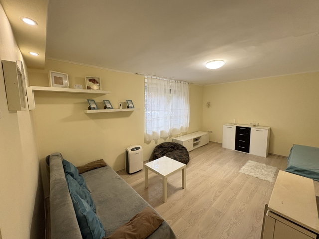 Eladó téglalakás, Kaposváron, Somssich Pál utcában 22.9 M Ft