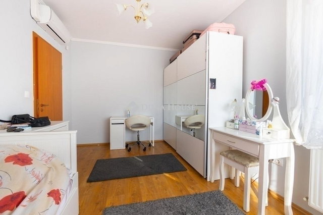 Eladó ikerház, Budapesten, XVIII. kerületben 174.9 M Ft, 4 szobás