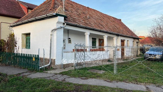 Eladó családi ház, Novajon 10.7 M Ft, 1+1 szobás