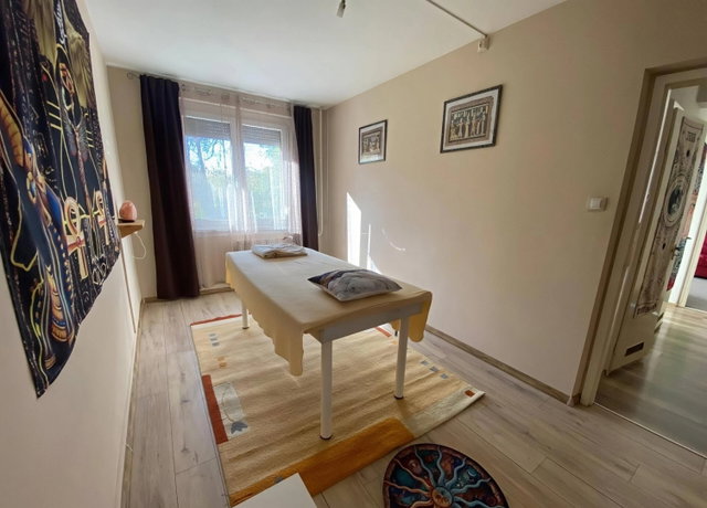 Eladó panellakás, Szegeden 44.99 M Ft, 2 szobás