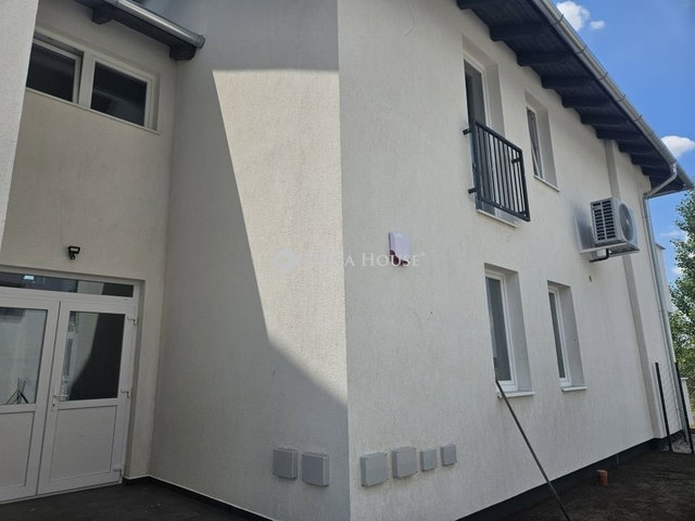 Eladó téglalakás, Mendén 79.9 M Ft, 4 szobás
