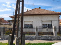 Eladó családi ház, Makón 68 M Ft, 5 szobás