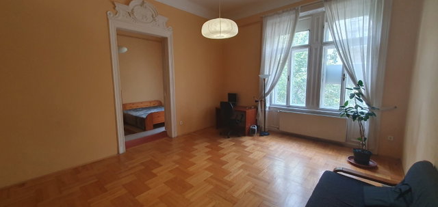 Eladó téglalakás, Budapesten, VII. kerületben, Damjanich utcában