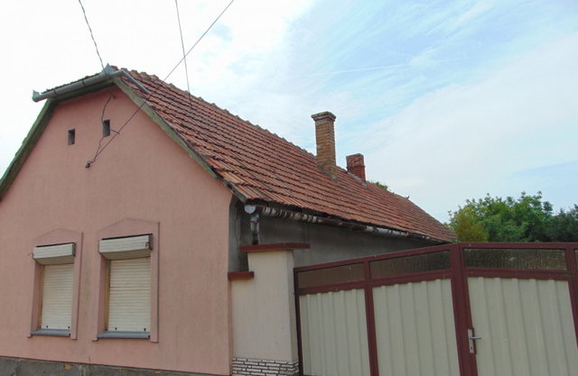 Eladó családi ház, Garán 6.09 M Ft, 1+1 szobás
