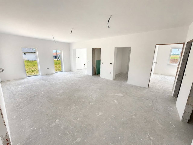 Eladó családi ház, Atkáron 70 M Ft, 4 szobás