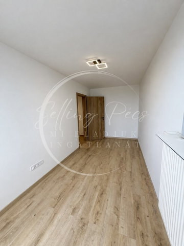 Eladó panellakás, Pécsett, Enyezd úton 43.5 M Ft, 2 szobás