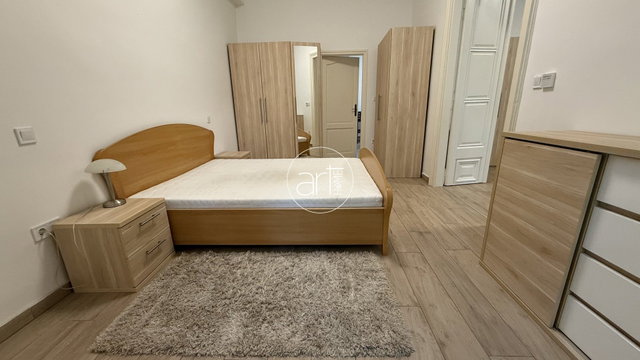 Kiadó téglalakás, albérlet, Szegeden 220 E Ft / hó, 2 szobás