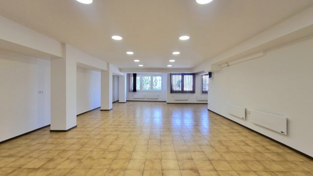 Kiadó üzlethelyiség, Nyíregyházán 290 E Ft / hó, 1 szobás