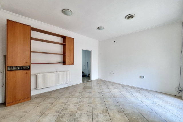 Eladó üzlethelyiség, Nyíregyházán 36 M Ft
