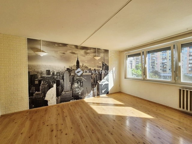 Eladó panellakás, Budapesten, VIII. kerületben 64.9 M Ft