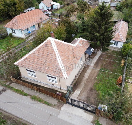Eladó családi ház, Erdőtelken, Rétföld utcában 10.9 M Ft