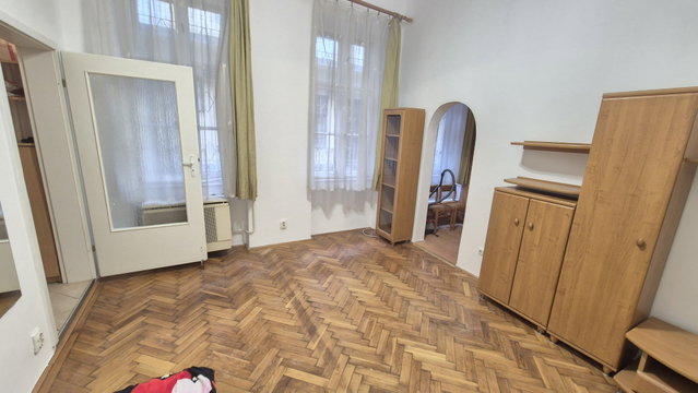 Eladó téglalakás, Budapesten, VII. kerületben, Murányi utcában