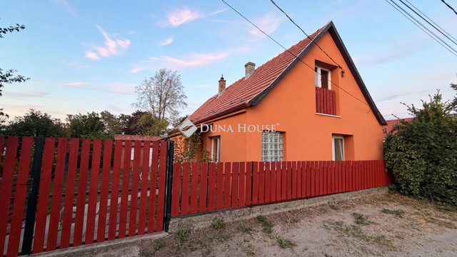 Eladó családi ház, Erdőkertesen 98 M Ft, 3 szobás