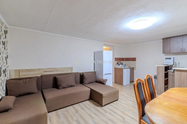Eladó családi ház, Cserépfaluban 58 M Ft, 6 szobás