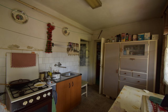 Eladó családi ház, Szepetneken 25 M Ft, 4 szobás