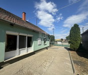 Eladó családi ház, Dunaszekcsőn 16 M Ft, 4 szobás