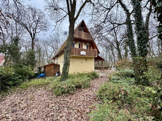Eladó nyaraló, Kővágóörsön 57.5 M Ft, 1+3 szobás