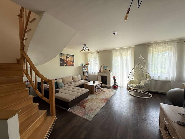 Eladó téglalakás, Ürömön 154.9 M Ft, 4 szobás