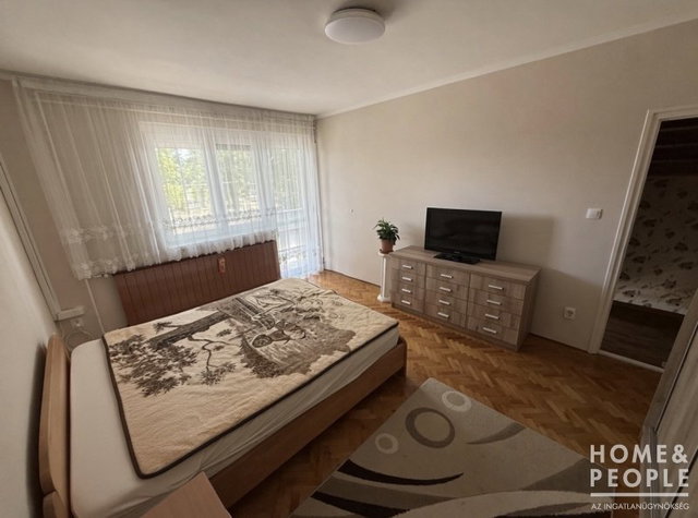 Eladó családi ház, Szegeden 162.99 M Ft, 4 szobás