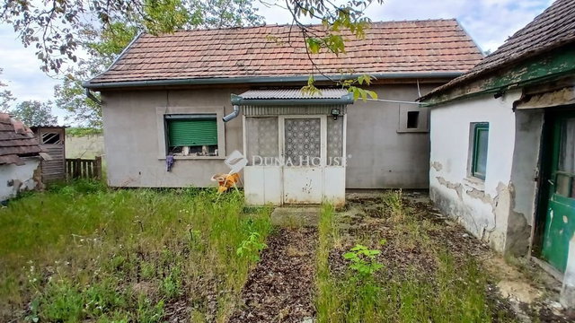 Eladó mezogazdasagi ingatlan, Helvécián, Magyar soron 28.9 M Ft