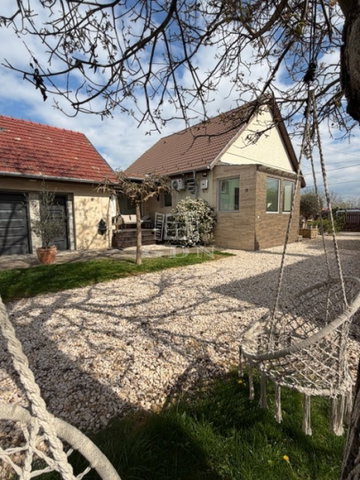 Eladó családi ház, Szegeden 129.9 M Ft, 3 szobás