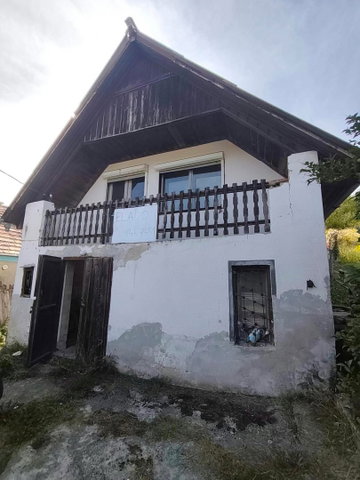 Eladó családi ház, Gyódon 9.9 M Ft, 2 szobás